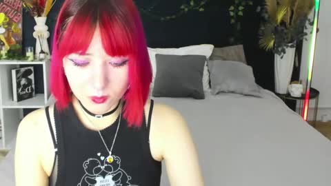 kettiejones online show from 11/14/25, 04:06