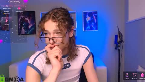Snapshot of kevi_sunn chatting on 10/03/25, 09:17 kevi here online show from 10/03/25, 09:17