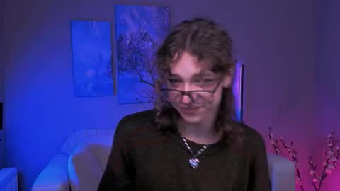 Snapshot of kevi_sunn chatting on 10/12/25, 07:24 kevi here online show from 10/12/25, 07:24