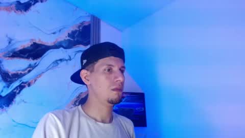 Snapshot of kevin__max_ chatting on 06/15/26, 09:17 Kev online show from 06/15/26, 09:17