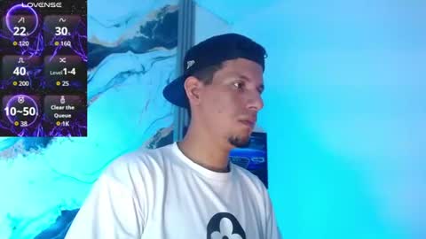 Snapshot of kevin__max_ chatting on 06/22/26, 07:11 Kev online show from 06/22/26, 07:11