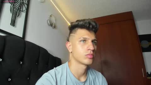 Kevin Ahs online show from 12/03/25, 10:52