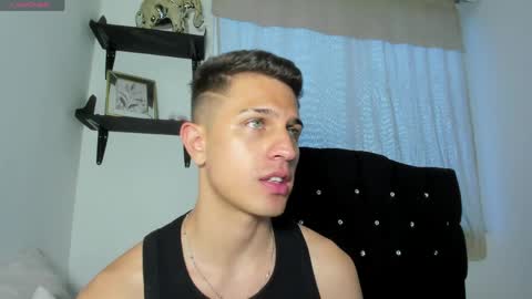 Snapshot of kevin_ahs1 chatting on 05/26/26, 11:01 Kevin Ahs online show from 05/26/26, 11:01