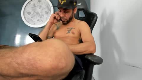 Kevin online show from 01/28/25, 04:19