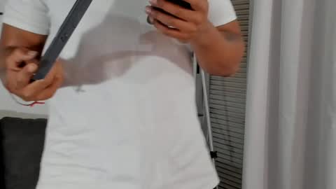 Snapshot of kevin_lance chatting on 02/02/25, 05:53 Kevin Lance online show from 02/02/25, 05:53