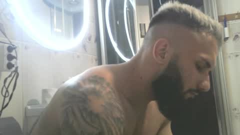 Snapshot of kevin_muscle1 chatting on 01/11/26, 06:02 Kevin online show from 01/11/26, 06:02