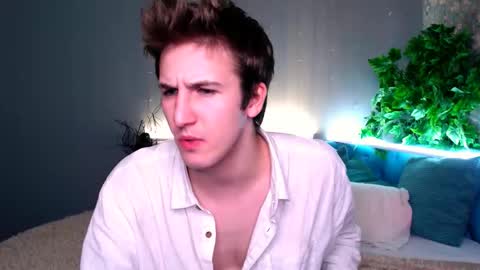 Kevin online show from 09/21/25, 09:16