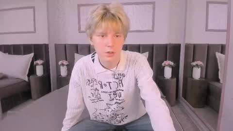 Kevin online show from 10/21/25, 02:40