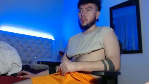 Snapshot of kevinsantiag0 chatting on 12/15/25, 12:59 kevinsantiag0 online show from 12/15/25, 12:59