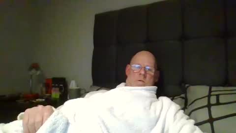 Snapshot of kevlooking4sez chatting on 02/13/25, 12:46 kevlooking4sez online show from 02/13/25, 12:46