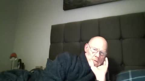 Snapshot of kevlooking4sez chatting on 02/13/26, 11:34 kevlooking4sez online show from 02/13/26, 11:34