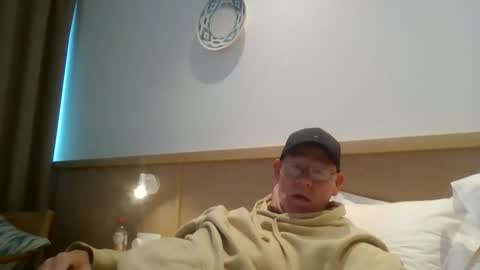 kevlooking4sez online show from 05/08/26, 01:27