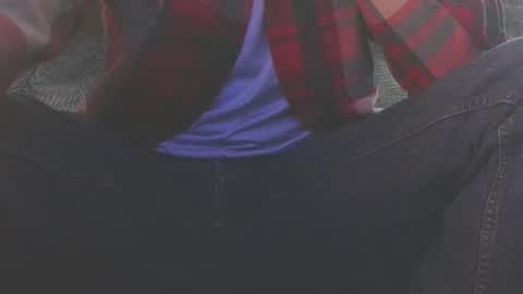 Snapshot of kevx97 chatting on 11/19/25, 12:21 Kevx21 online show from 11/19/25, 12:21