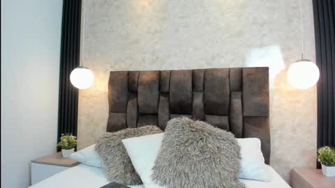 keyla  ross online show from 12/30/24, 08:15