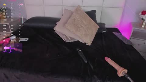 keyla_lage online show from 06/11/26, 12:32
