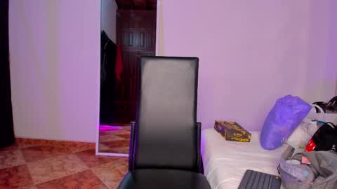 Keila Milf online show from 12/04/25, 02:54