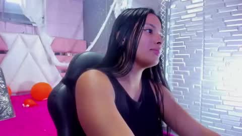 keylaconors online show from 11/04/25, 01:32