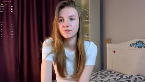Hi Im Mary Glad to see you in my room  PVT is open online show from 02/22/25, 03:14