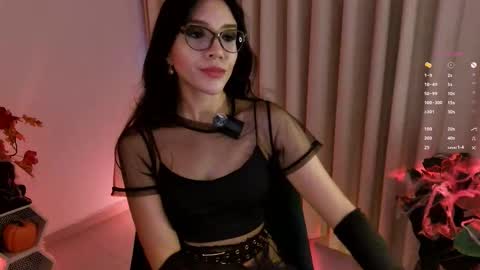 Keyla online show from 10/27/25, 09:19