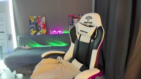 Keyli online show from 10/03/25, 10:01