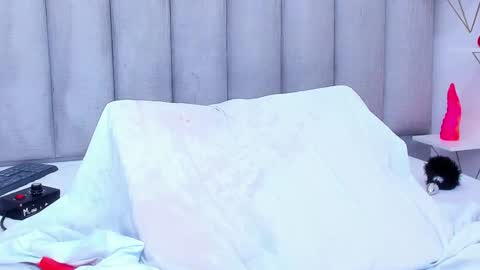 Keylla online show from 01/14/25, 12:33