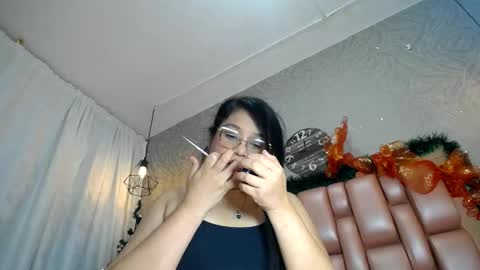 Snapshot of keyra_miller chatting on 12/14/24, 05:40 keyra_miller online show from 12/14/24, 05:40