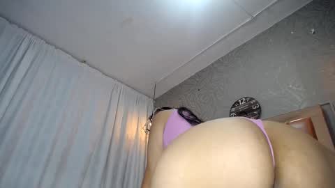 Snapshot of keyra_miller chatting on 01/05/25, 01:56 keyra_miller online show from 01/05/25, 01:56