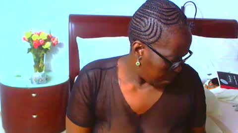 keysenbarxx19 online show from 03/25/26, 04:07