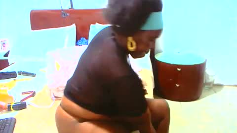 keysenbarxx19 online show from 04/20/26, 06:16