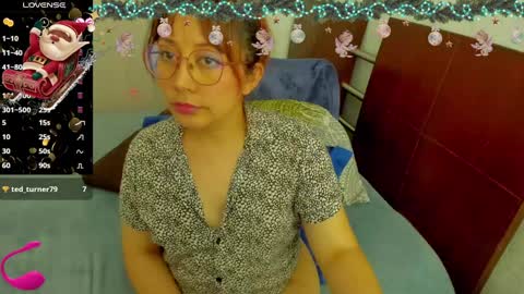 Snapshot of keyt_foxxx chatting on 12/17/24, 01:18 Danna Sofia online show from 12/17/24, 01:18