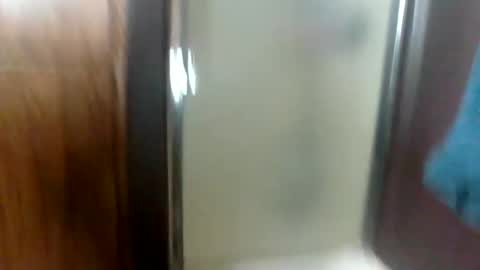 Snapshot of keyway1 chatting on 12/02/25, 01:33 keyway1 online show from 12/02/25, 01:33