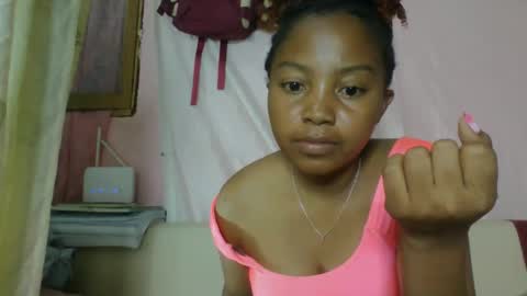 Snapshot of khaissa chatting on 05/02/26, 01:54 khaissa online show from 05/02/26, 01:54