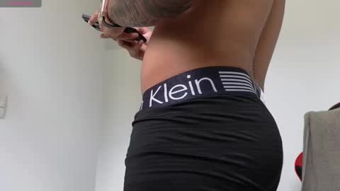 Snapshot of khalidferrer chatting on 02/26/25, 06:21 khalid ferrer online show from 02/26/25, 06:21