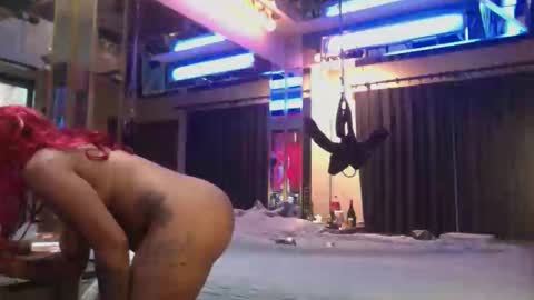 Snapshot of khalifa_wadud chatting on 10/16/25, 11:33 Diamondglove online show from 10/16/25, 11:33