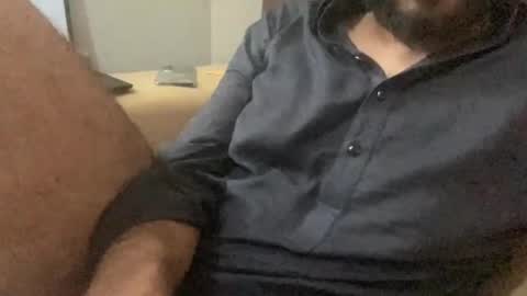 Snapshot of khaqan4u chatting on 03/10/25, 04:03 khaqan4u online show from 03/10/25, 04:03