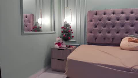 Snapshot of khaterine_hot_1 chatting on 12/02/24, 04:09 Kathe Hot online show from 12/02/24, 04:09