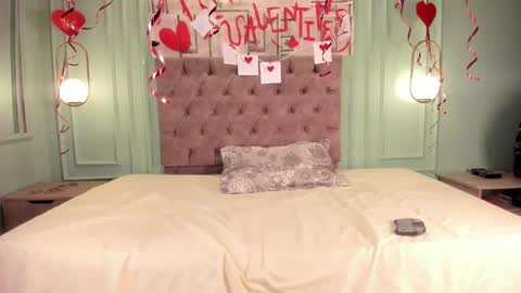 Snapshot of khaterine_hot_1 chatting on 02/15/25, 07:28 Kathe Hot online show from 02/15/25, 07:28