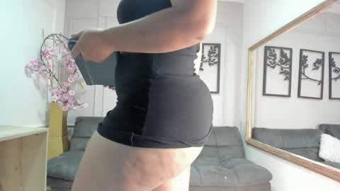 Snapshot of khaterine_hot_1 chatting on 09/23/25, 08:45 Kathe Hot online show from 09/23/25, 08:45