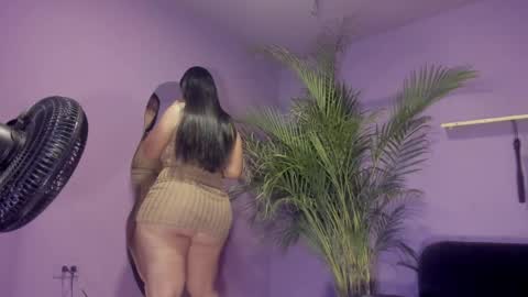 Snapshot of khaterine_hot_1 chatting on 05/02/26, 07:41 Kathe Hot online show from 05/02/26, 07:41