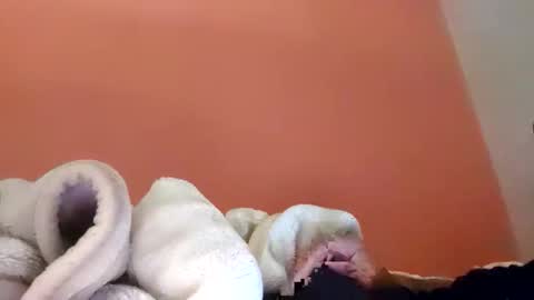 khawarhussain902 online show from 11/17/25, 07:52