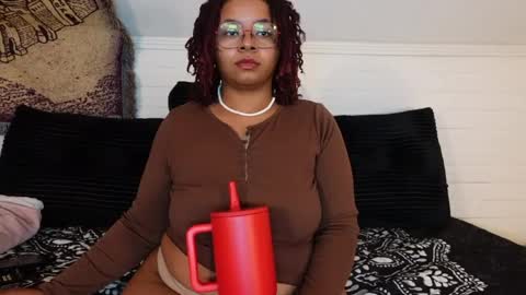 Khaya online show from 04/26/26, 08:45