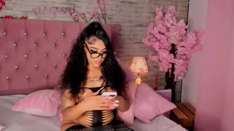 Khelany Isyy  online show from 09/17/25, 02:08