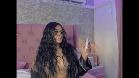 Khelany Isyy  online show from 02/10/26, 04:33