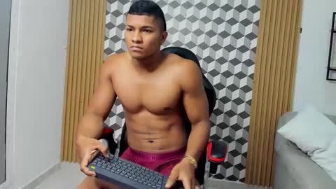 Snapshot of khen_west1 chatting on 03/11/25, 10:20 khen_west1 online show from 03/11/25, 10:20