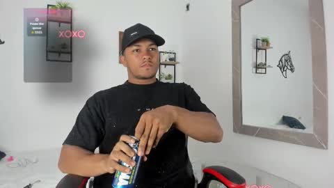 Snapshot of khen_west1 chatting on 10/20/25, 06:52 khen_west1 online show from 10/20/25, 06:52