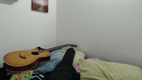 khevinlopezonig online show from 12/25/24, 02:35