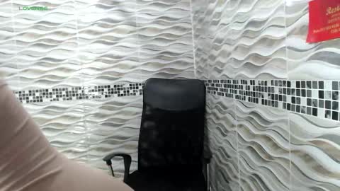 khloe33 online show from 09/16/25, 10:05