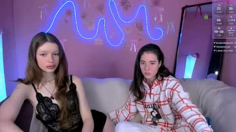 khloebeauty online show from 04/15/26, 07:32