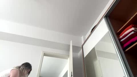 khloekross online show from 02/20/26, 09:54