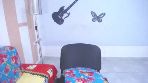 Snapshot of khoraymabitch chatting on 12/24/24, 07:00 khoraymabitch online show from 12/24/24, 07:00